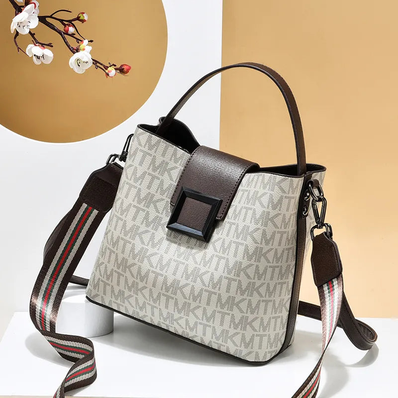 Simple Large Capacity Tote Bag