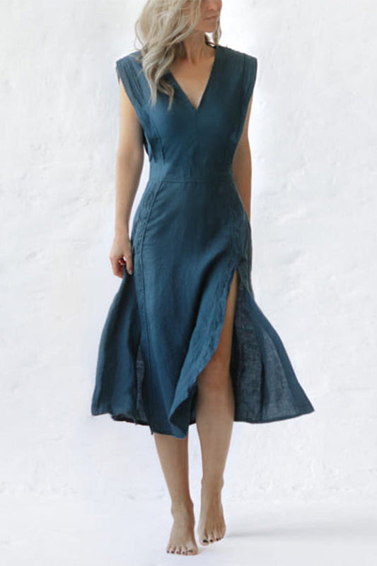 エレガントなVネックサイドスリットミディドレス